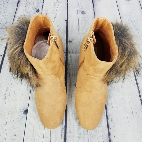 CAPE ROBBIN | Bernice faux fur chunky heel boots - Picture 3 of 9